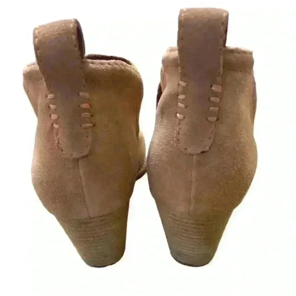 Jeffrey Campbell light pink/nude cutout suede ankle slip on boots. Sz 7 - Picture 5 of 7